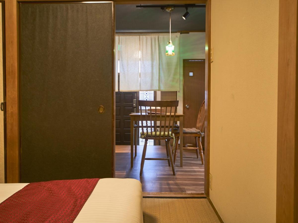 Kagurazaka Retro Bar & Hotel Tokyo Bagian luar foto